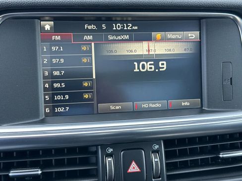 Used 2016 Kia Optima EX w/ Premium Package image 17