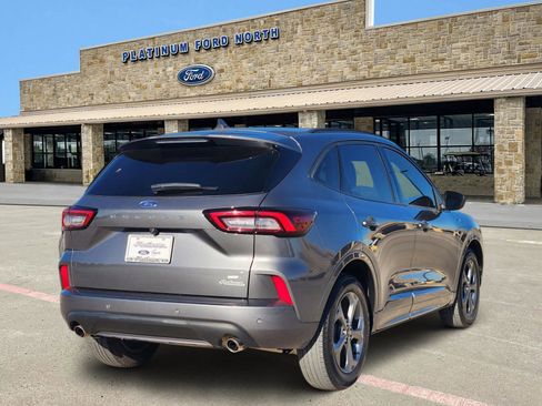 Used 2023 Ford Escape ST-Line w/ Tech Pack #1 image 5