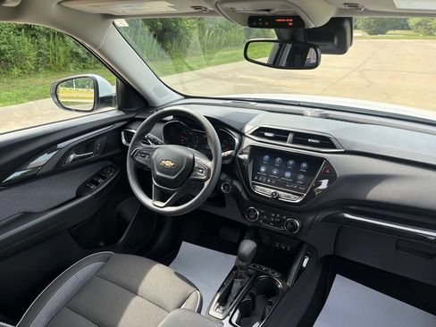 Used 2023 Chevrolet TrailBlazer LT w/ Convenience Package FWD image 29