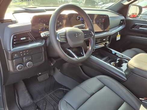 New 2026 Chevrolet Suburban RST image 9