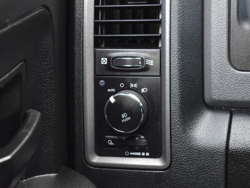 Used 2019 RAM 1500 Tradesman w/ Tradesman SXT Package AWD/4WD image 18
