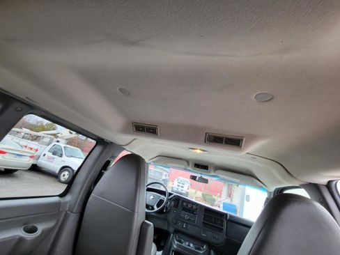 Used 2015 Chevrolet Express 3500 LS image 36