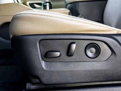 Used 2023 Chevrolet Tahoe Premier image 12