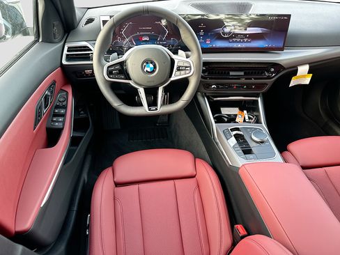 New 2026 BMW 330i Sedan w/ M Sport Package RWD image 17