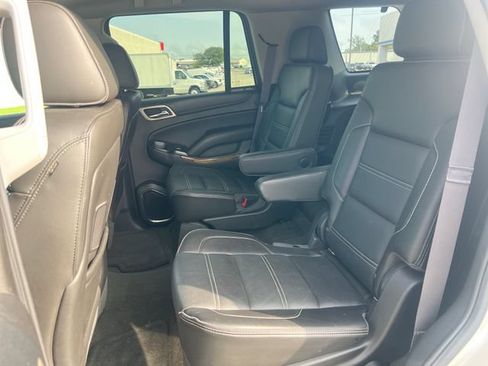 Used 2015 GMC Yukon Denali w/ Premium Package AWD/4WD image 38