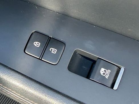 Used 2018 Genesis G80 3.3T Sport AWD/4WD image 35
