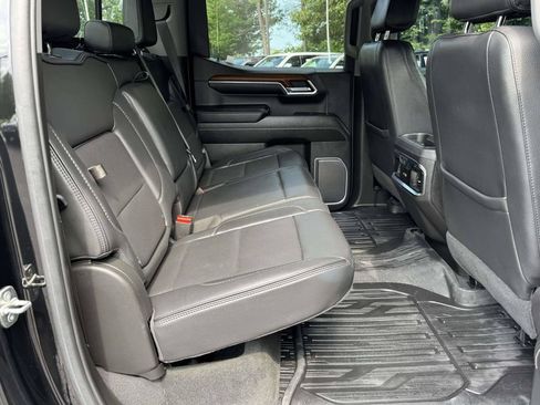 Used 2023 GMC Sierra 1500 Denali w/ Denali Reserve Package AWD/4WD image 16