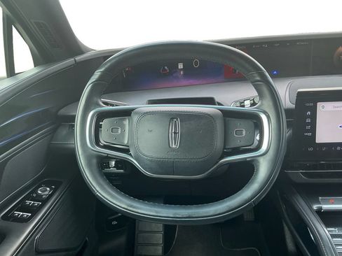 Certified 2024 Lincoln Nautilus Reserve w/ Jet Appearance Package (87T) AWD/4WD image 18