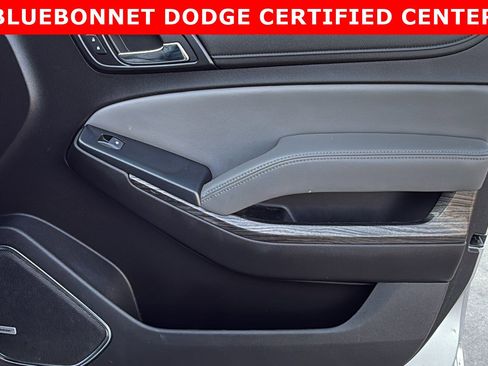 Used 2020 Chevrolet Suburban LT image 31