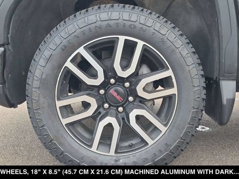 Used 2023 GMC Sierra 1500 AT4 w/ AT4 Premium Package AWD/4WD image 17