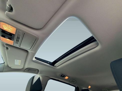 Used 2026 Honda Odyssey EX-L image 16