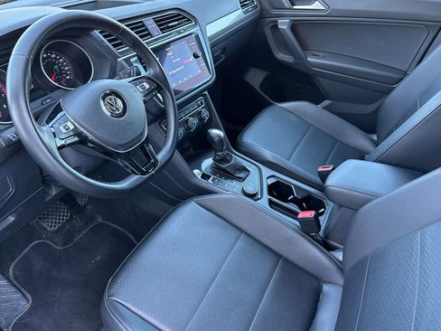 Used 2019 Volkswagen Tiguan SE AWD/4WD image 10