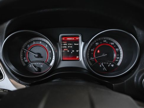 Used 2018 Dodge Journey Crossroad FWD image 26