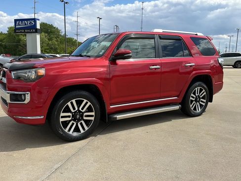 Used 2015 Toyota 4Runner Limited AWD/4WD image 5