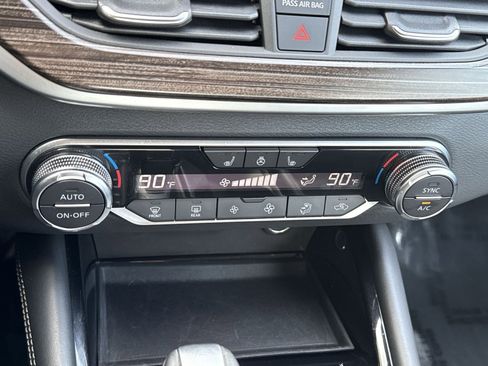 Used 2020 Nissan Altima 2.5 Platinum image 21