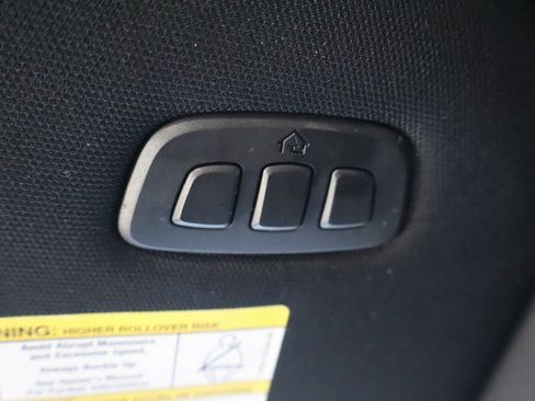 Used 2022 Ford F250 Lariat w/ Black Appearance Package image 32