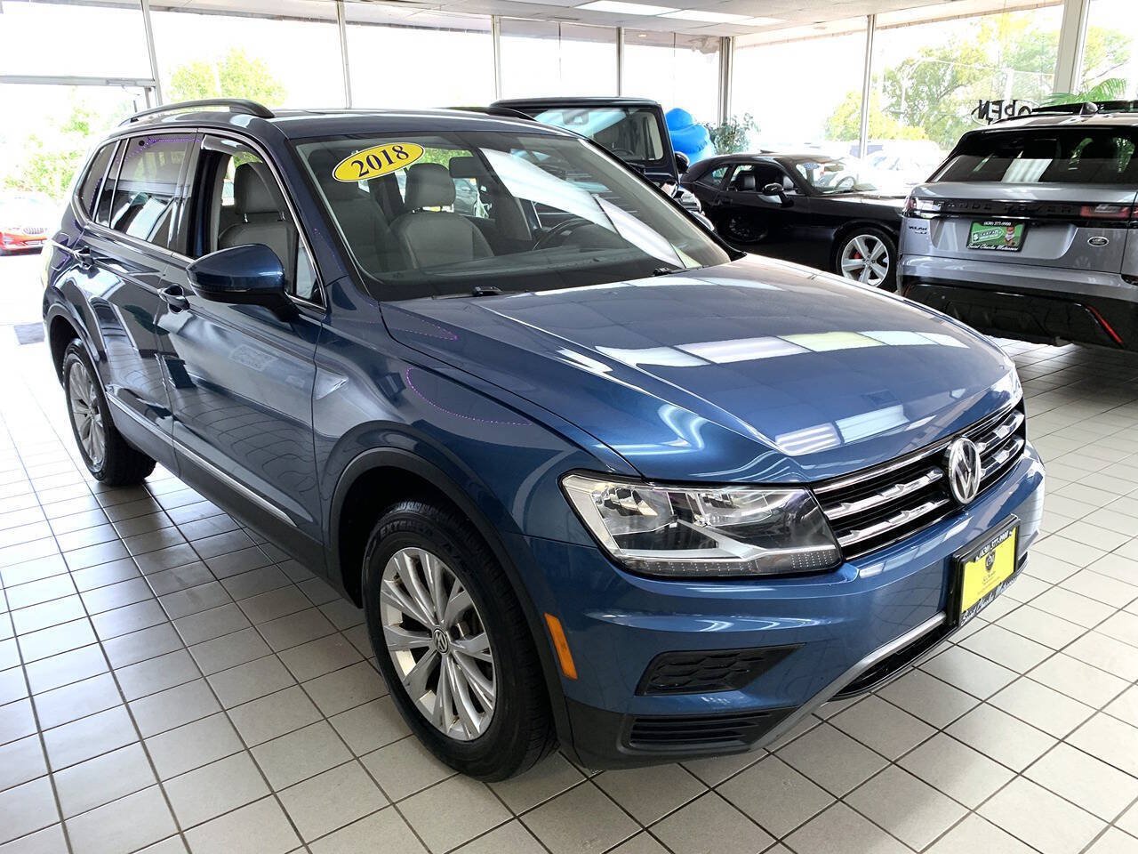 Used 2018 Volkswagen Tiguan SE AWD/4WD image 4