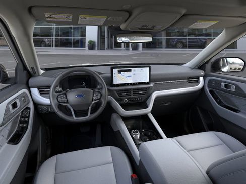 New 2026 Ford Explorer Platinum w/ LUX Leather Package image 32