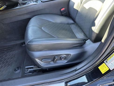 Used 2021 Toyota Camry XSE w/ Navigation Package image 17