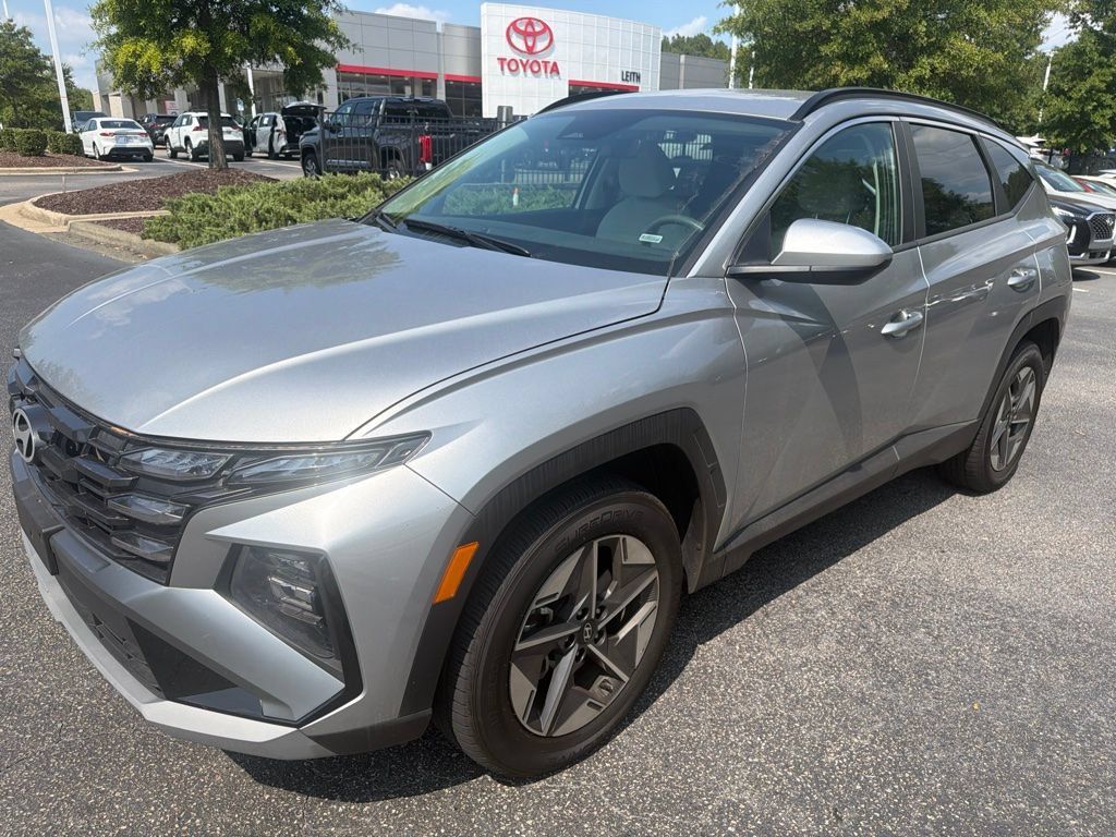 Used 2025 Hyundai Tucson SEL AWD/4WD image 1