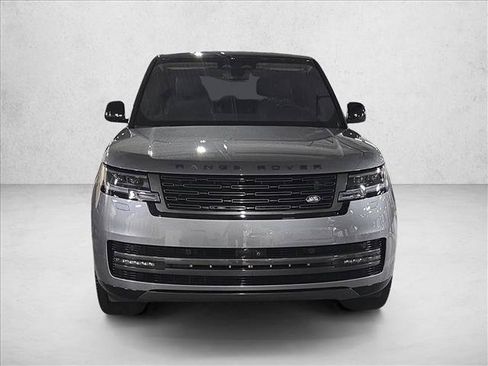 Used 2023 Land Rover Range Rover Long Wheelbase SE AWD/4WD image 2
