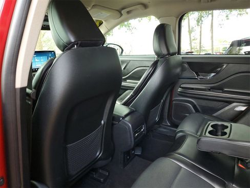 Used 2023 Lincoln Corsair Reserve w/ Jet Appearance Package image 10