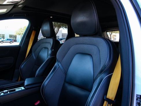 Used 2022 Volvo XC60 T8 Polestar w/ Protection Package Premier image 11