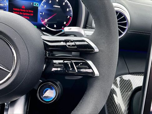 Used 2022 Mercedes-Benz SL 63 AMG 4MATIC image 24