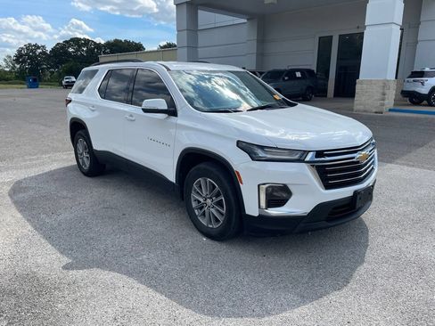 Used 2022 Chevrolet Traverse LT FWD image 9
