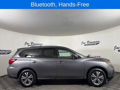 Used 2019 Nissan Pathfinder SL AWD/4WD image 6