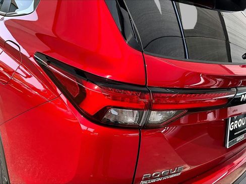 New 2026 Nissan Rogue SL AWD/4WD image 12