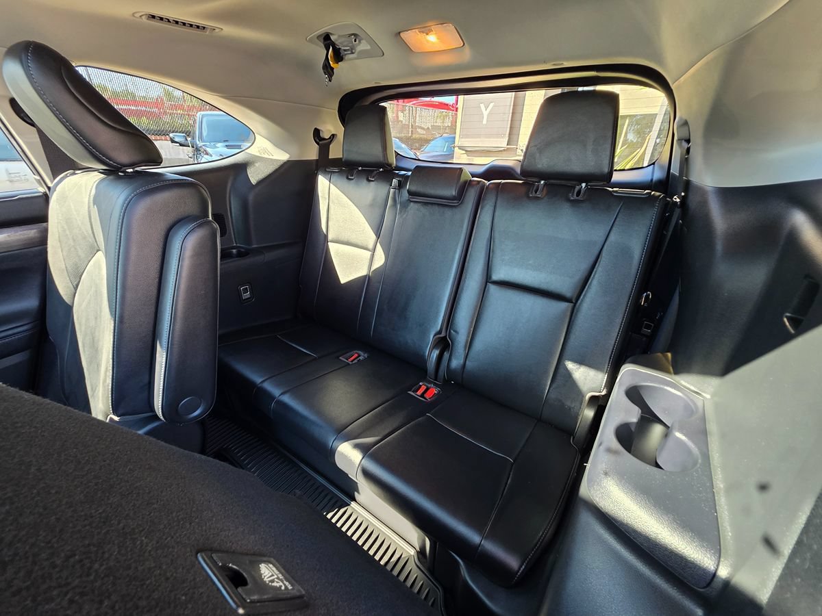 Used 2021 Toyota Highlander Platinum AWD/4WD image 25