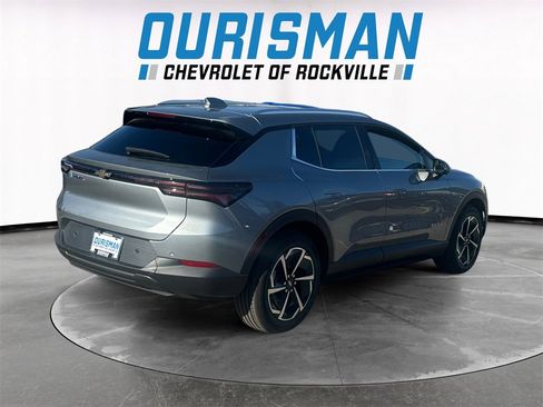 New 2026 Chevrolet Equinox EV LT image 6