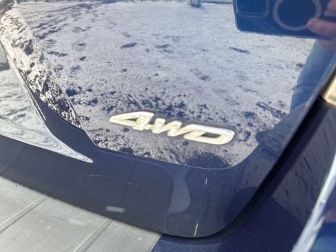 Used 2011 Toyota Highlander 4WD w/ Tech Pkg image 8