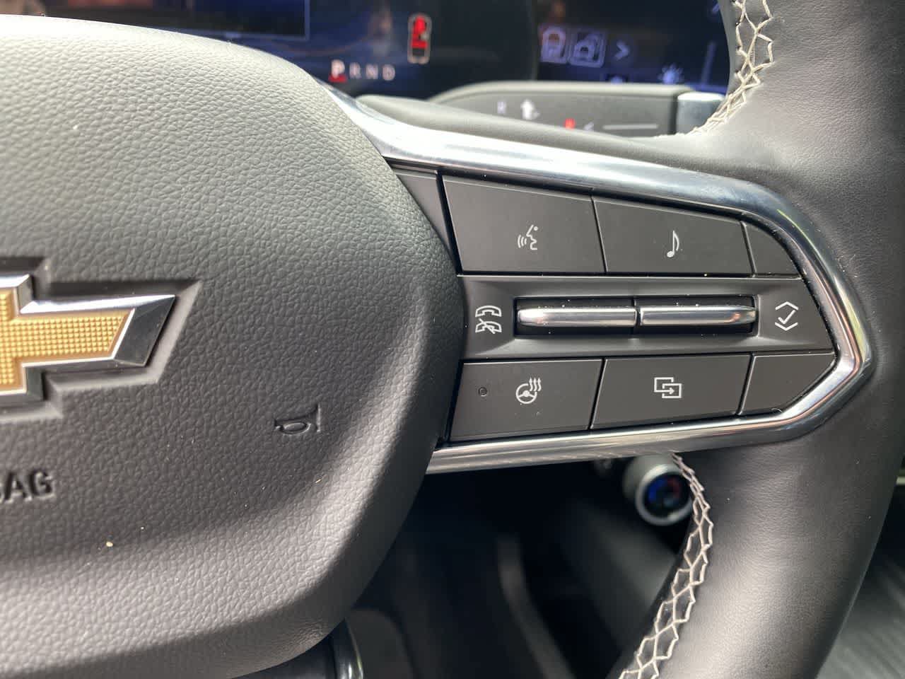 Used 2024 Chevrolet Equinox EV LT FWD image 21