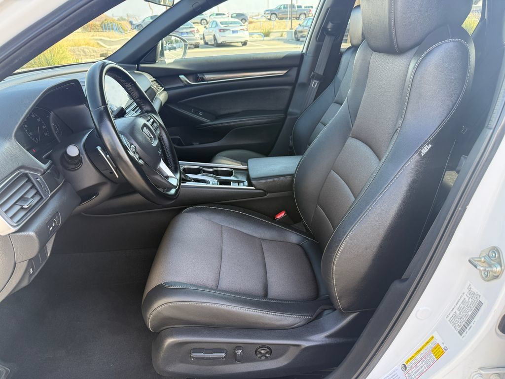Used 2020 Honda Accord Sport image 12