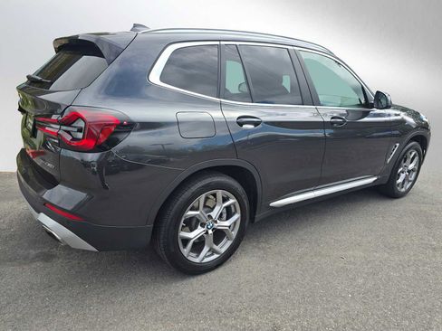 Used 2024 BMW X3 sDrive30i w/ Convenience Package RWD image 3