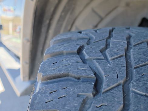 Used 2019 Jeep Wrangler Unlimited Sahara image 14