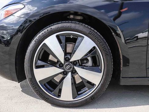 Used 2025 Audi A5 2.0T Premium w/ Convenience Package AWD/4WD image 14