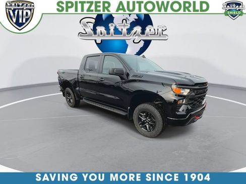 Used 2024 Chevrolet Silverado 1500 Custom Trail Boss w/ LPO, Dark Essentials Package AWD/4WD image 2