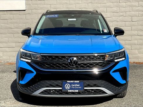 Certified 2024 Volkswagen Taos SE image 2