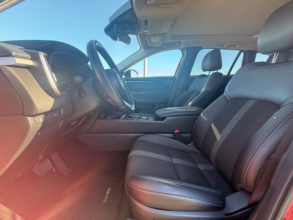 Used 2025 MAZDA CX-50 AWD 2.5 S w/ Premium Package image 30