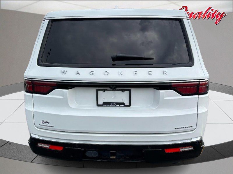 Used 2023 Jeep Wagoneer L Series II AWD/4WD image 4