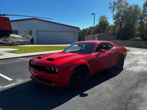 Used 2023 Dodge Challenger SRT Hellcat w/ Driver Convenience Group image 2