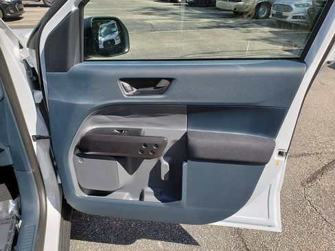 New 2025 Ford Maverick XL FWD image 19
