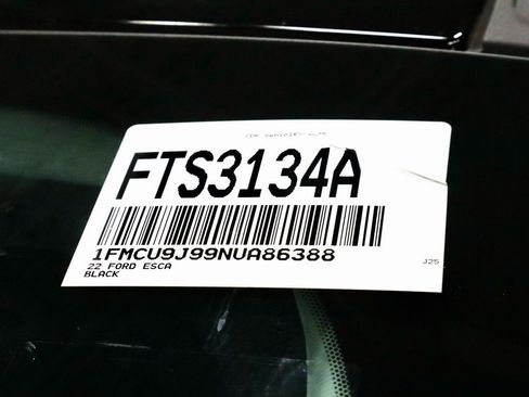 Certified 2022 Ford Escape Titanium w/ Class II Trailer Tow Package image 37