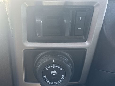 Used 2020 Ford F250 King Ranch w/ King Ranch Ultimate Package AWD/4WD image 31