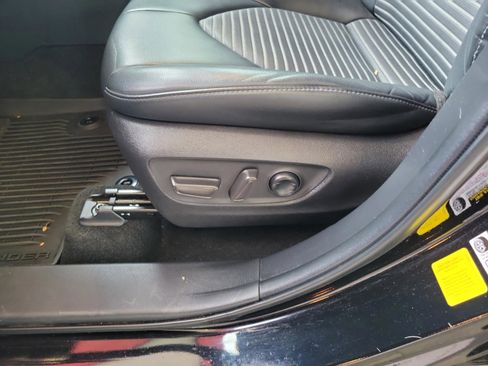 Certified 2023 Toyota Highlander XSE image 20