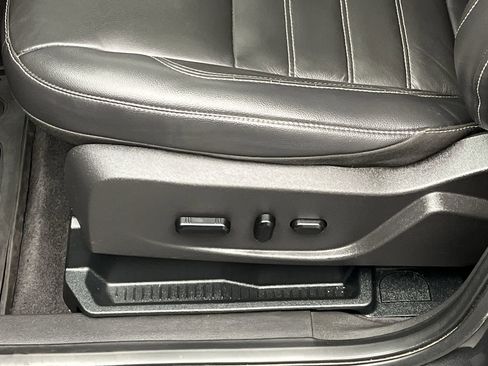 Certified 2018 Ford Escape Titanium w/ Ford Safe & Smart Package image 12