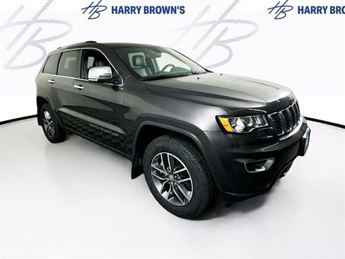 Used 2018 Jeep Grand Cherokee Limited w/ Trailer Tow Group IV image 25